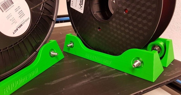 carretel suporte rolos rudimentar porta bobinas 3d print model - Mito3D