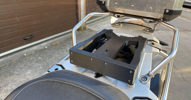 BMW gs gsa lc élire siège grille tudormts motocyclettes supports moto 3d print model - Mito3D