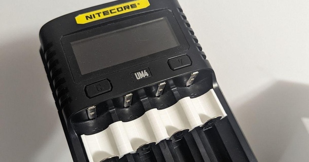 nitecore chargeur aa riser batterie 3d print model - Mito3D
