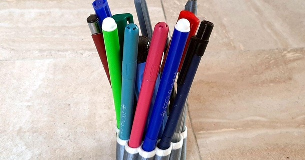 paramétrico caneta suporte djedi 3D modelos casa escritório lápis porta canetas Porta 3d print model - Mito3D