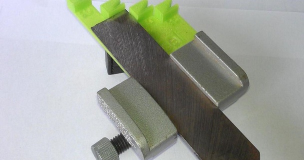 bisel calibre 'eclipse' estilo afilado guía rail desacordando 3D modelos pasatiempo hacedores herramientas carpintería thingiverse sacapuntas miel 3d print model - Mito3D