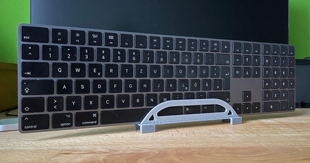 Apfel Magie Tastatur Stand patrickzell 3D Modelle Gadgets Computers Veranstalter Büro Schreibtisch 3d print model - Mito3D