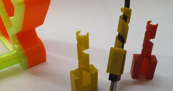 téléphone câble protecteur Robert Radu 3D modèles imprimantes accessoires samsung 3d print model - Mito3D