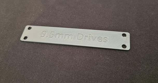 95mm ssd stacker microserver gen8 bracket noekkk 3D Models Hobby & Makers Electronics spacer 9mm proliant 3d print model - Mito3D
