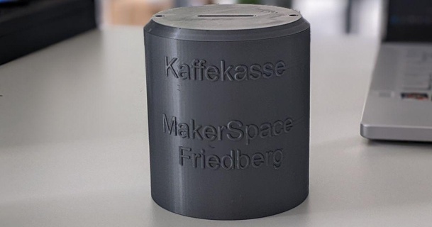kaffeekasse makerspace max siebenschl fer 3D Models Hobby & Makers Organizers piggybank 3d print model - Mito3D