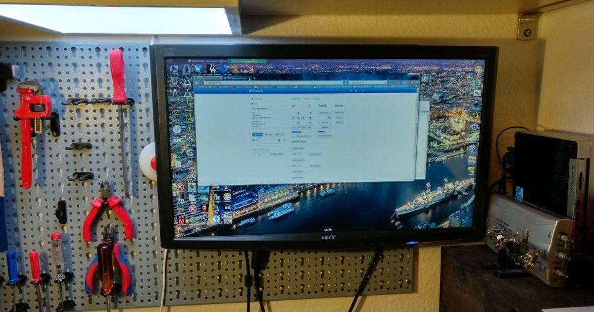 Vesa pegboard adaptör Kara Şahin 3D modeller gadget'lar bilgisayarlar monitör mount şeytani 3D print model - Mito3D