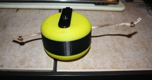 auto rewinding cavo bobina ribelle 3D Modelli passatempo creatori idee riavvolgere trimmer thingiverse mangiatore erbacce autorewindspool 3d print model - Mito3D