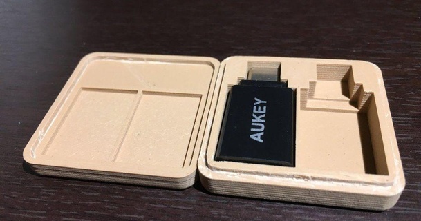 Fall Mantel Aukey usb Adapter Matthew 3D Modelle Hobby Macher Elektronik usbc thingiverse 3d print model - Mito3D