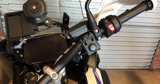 moto garaje puerta abrelatas sfm 3D modelos pasatiempo hacedores automotor control remoto motocicleta cochera abridor 3d print model - Mito3D