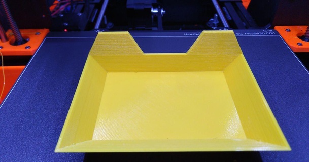 hsw bucket shelf spout brett 3D Models Hobby & Makers Organizers honeycomb honeycombstoragewall 3d print model - Mito3D