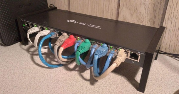 tp lien gb commutateur stands madp 3d 3D modèles gadgets ordinateurs gestion câbles réseau 3d print model - Mito3D