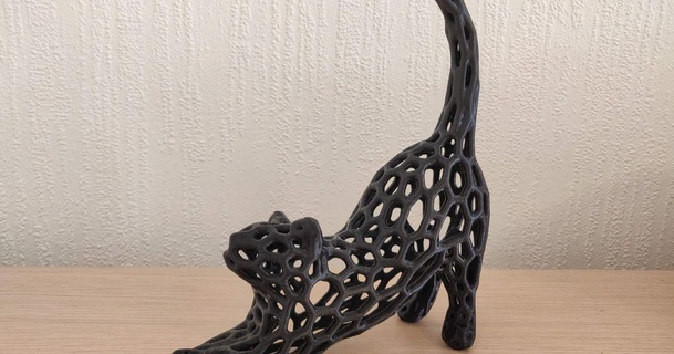 cat stretch voronoi remix peter  3D Models  Art & Design  Sculptures statue cat voronoi thingiverse stretch  3d print model - Mito3D