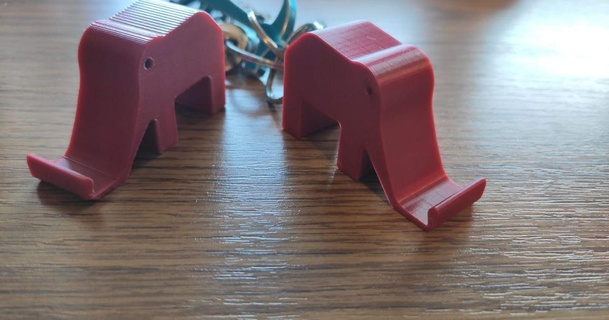 elephant keychain phoneholder kmejstr 3D Models Art & Design Other Designs 3d print model - Mito3D