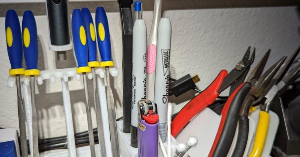 gridfinity marker + pen + toothbrush + lighter + cottonswab holder b20bob  3D Models  Hobby & Makers  Organizers organizer pen lighter storage toothbrush  3d print model - Mito3D