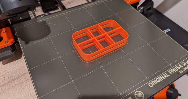 adjustable altoids divider insert skypilottom 3D Models Hobby & Makers Organizers 3d print model - Mito3D