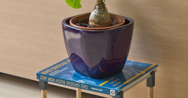 Tabela livros upcycle favorito livro leva 3dloh 3D modelos casa decoração tabela perna reutilização reciclando 3d print model - Mito3D