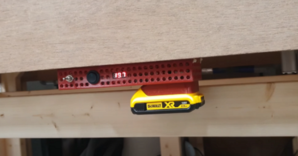 dewalt batteria conversione scatola rumore lavori 3D Modelli passatempo creatori elettronica 3d print model - Mito3D
