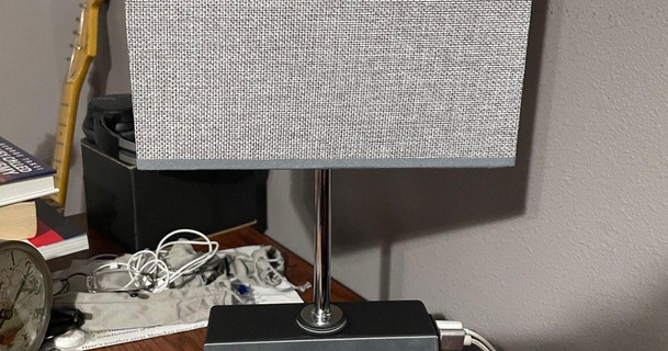 lampe reconstruire 2 USB us prises électriques nuit supporter scottie 3D modèles Ménage chambre 3d print model - Mito3D