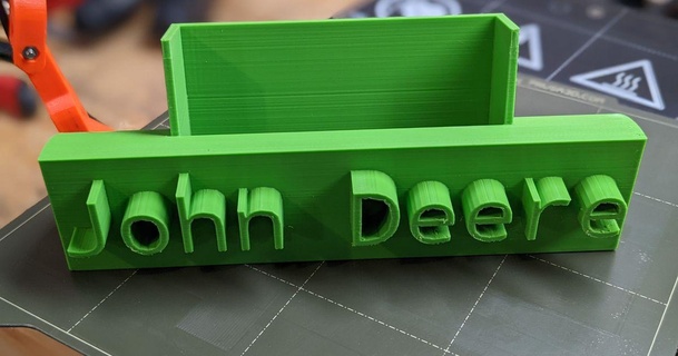Entreprise carte titulaire soutien elginite00 3D modèles loisir fabricants organisateurs titulaires cartes visite John Deere 3d print model - Mito3D