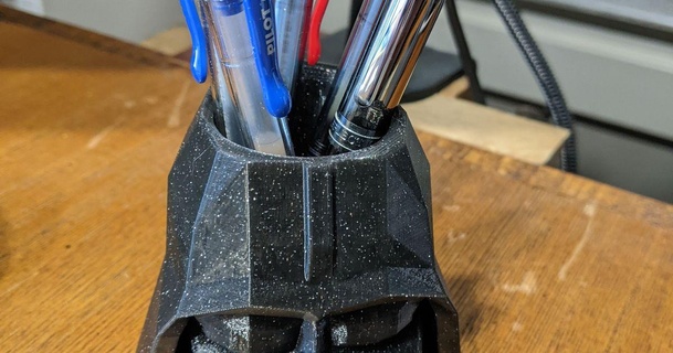 darth vader low poly pencil cup sdhayes 3D Models Hobby & Makers Organizers darthvader 3d print model - Mito3D