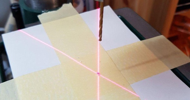 laser guider percer presse personnalisable défaut portant tuyau tube diamètre 46mm goonie 3D modèles loisir fabricants outils crééavecfreecad réticule perceuse freecad 3d print model - Mito3D