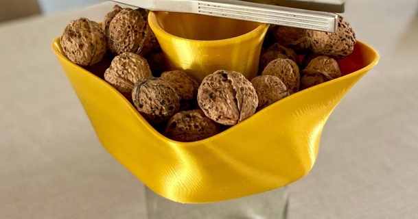 nut bowl chute nutshells nutella glas tokyo2ooo 3D Models Household Living Room 3d print model - Mito3D