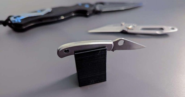 Mini Messer Stand jr 3D Modelle Hobby Macher Werkzeuge Halter Unterstützung Messerhalter Messerständer 3d print model - Mito3D