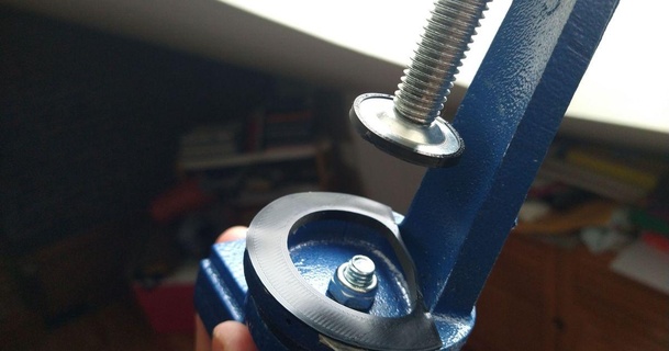 Gummi Beschützer clamp on Schraubstock Nick eilen 3D Modelle Hobby Macher Werkzeuge 3d print model - Mito3D