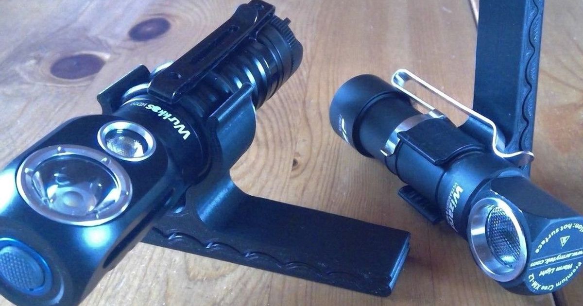 90 flashlight clip beledris 3D Models Hobby & Makers Other Ideas flashlightholder flashlightmount holder 3D print model - Mito3D