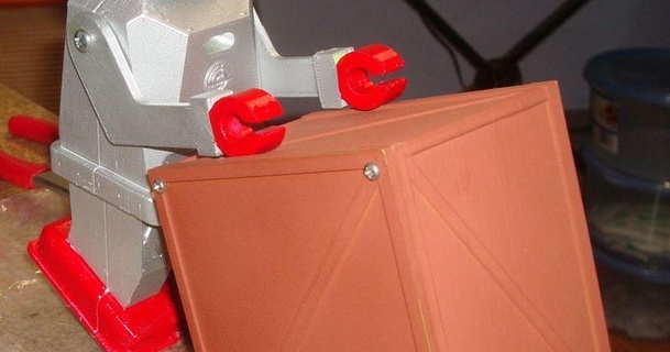 Roboter Sam Kiste rollen Robothut 3D Modelle Hobby Macher RC Robotik thingiverse 3d print model - Mito3D
