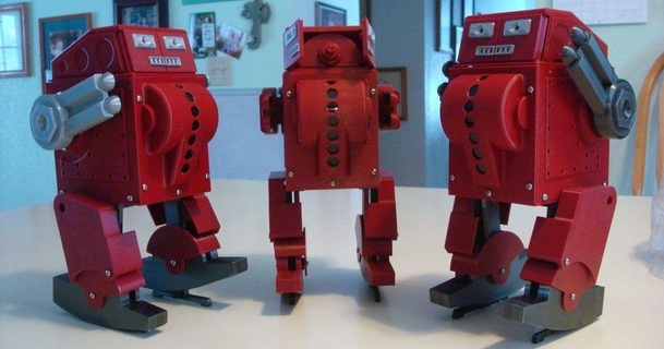 çift aksiyon robot tip 1 Robothut 3D modeller oyuncaklar oyunlar şeytani 3d print model - Mito3D