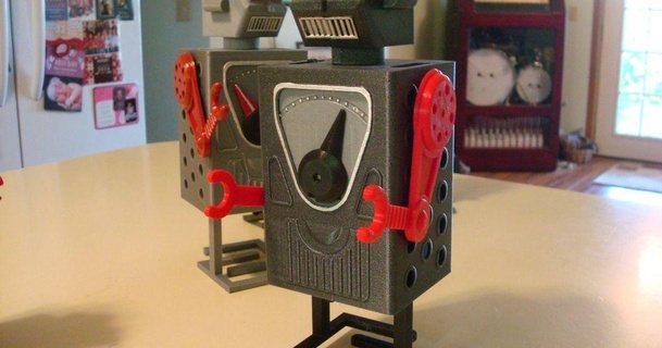 robox 3d impreso caminando robot Moviente brazos cabeza metro robothut 3D modelos juguetes juegos thingiverse 3d print model - Mito3D