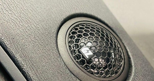 Audi a3 8l Yüksek ton hoparlör mesafe kübik 3D modeller hobi yapımcılar otomotiv Speakermount 3d print model - Mito3D