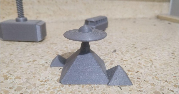 pyramides OVNI volant sorcier 3D modèles art conception dessins figurine extraterrestres Egypte pyramide 3d print model - Mito3D