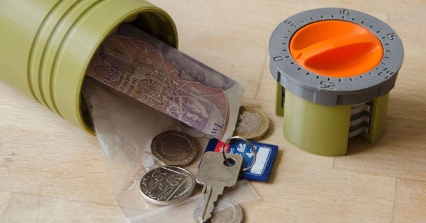 mini combinação seguro selvagem 3D modelos casa equipamento caixa dinheiro segurança thingiverse 3d print model - Mito3D