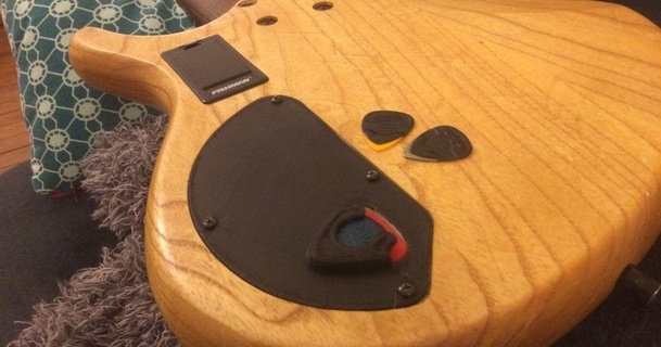 integrado escoge soporte guitarra cort b4 fabien 3D modelos pasatiempo hacedores música púa instrumento musical 3d print model - Mito3D