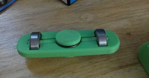 agitarsi filatore hoverboard malloppo festone riverman 3D Modelli giocattoli Giochi all'aperto giocattolo fidgethandspinner fidget handspinner 3d print model - Mito3D