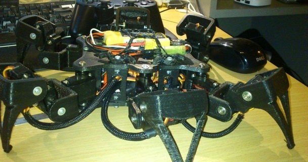 hexápodo 18 dof micro servo sardaukar 3D modelos pasatiempo hacedores RC robótica robot robótico thingiverse 3d print model - Mito3D
