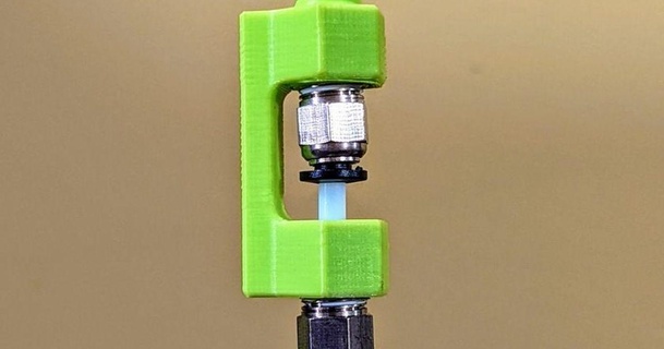 bowden tube connector ryan3d 3D Models Printers - Upgrades extruder grip dual delta 10mm 3d print model - Mito3D