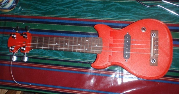 3d basılı elektrik ukulele aç Joe 3D modeller hobi yapımcılar müzik şeytani elektro gitar 3d print model - Mito3D