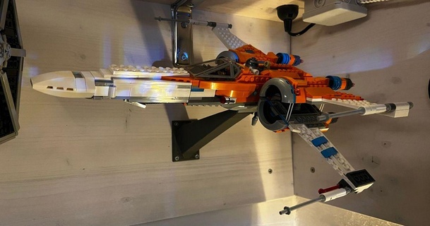 Lego poe damerons x wing lutador estelar montagem parede 75273 companheiro impressão 3D modelos arte Projeto Wall mounted xwing 3d print model - Mito3D