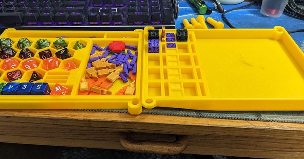 dnd dados caixa gm iniciativa ordem Norville desaparecido 3D modelos brinquedos jogos borda rastreador 3d print model - Mito3D
