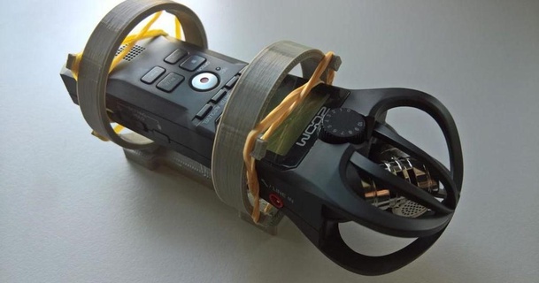 Ingrandisci h1 h1n shock montare peterholly 3D Modelli passatempo creatori idee cameramount thingiverse hotshoe shockmount zoomh1 3d print model - Mito3D