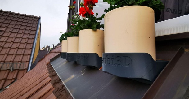 blumentopf f r dach schr ge staubi 3D Models Household Outdoor & Garden selfwatering halterung blumenpott blumen 3d print model - Mito3D