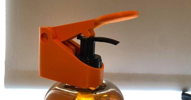 líquido jabón mano desinfectante dispensador soltero antebrazo utilizar hombre cara peluda 3D modelos casa baño cocina funcional higiene 3d print model - Mito3D