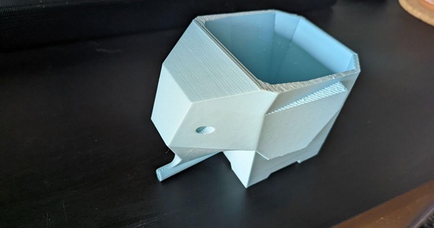 Elefant Pflanze Topf Drainage Schnauze oosharkyoo 3D Modelle Haushalt draussen Garten Wasser Container Pflanzer niedlich 3d print model - Mito3D