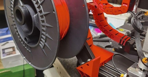 voxlab Aquila bobina montare staffa madgutts 3D Modelli stampanti stampante parti aggiornamenti porta filamento thingiverse spooladapter voxelab 3d print model - Mito3D