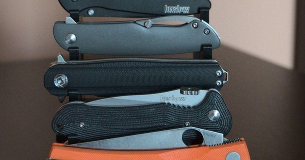 couteau supporter b3niup 3D modèles loisir fabricants organisateurs afficher supporter porte couteau couteaux porte couteau 3d print model - Mito3D