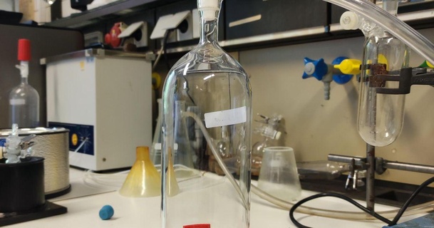 schlenk tubo In piedi 75mm Schlenkrohrst nder alex 3D Modelli apprendimento chimica biologia laboratorio solventi schlenkflask 3d print model - Mito3D