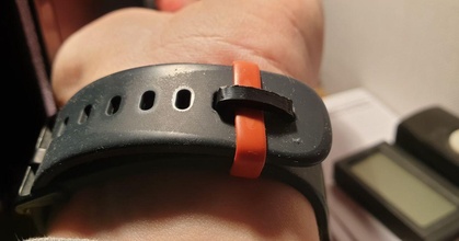 montre bracelet bande titulaire soutien amazfit bip sournois Télécharger libre stl modèle imprimablescom 3d modèles gadgets portable dispositifs amazfitbip 3d print model - Mito3D